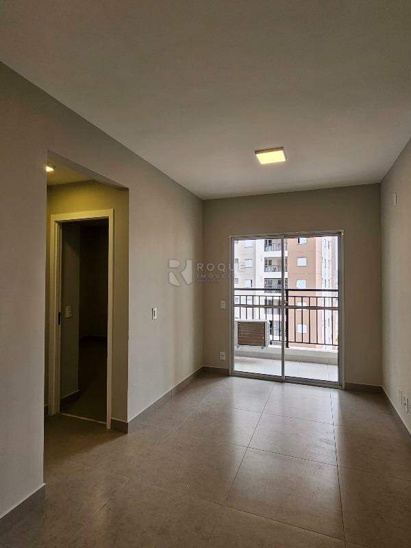 Apartamento para aluguel no bairro Jardim Santa Adélia: Sala