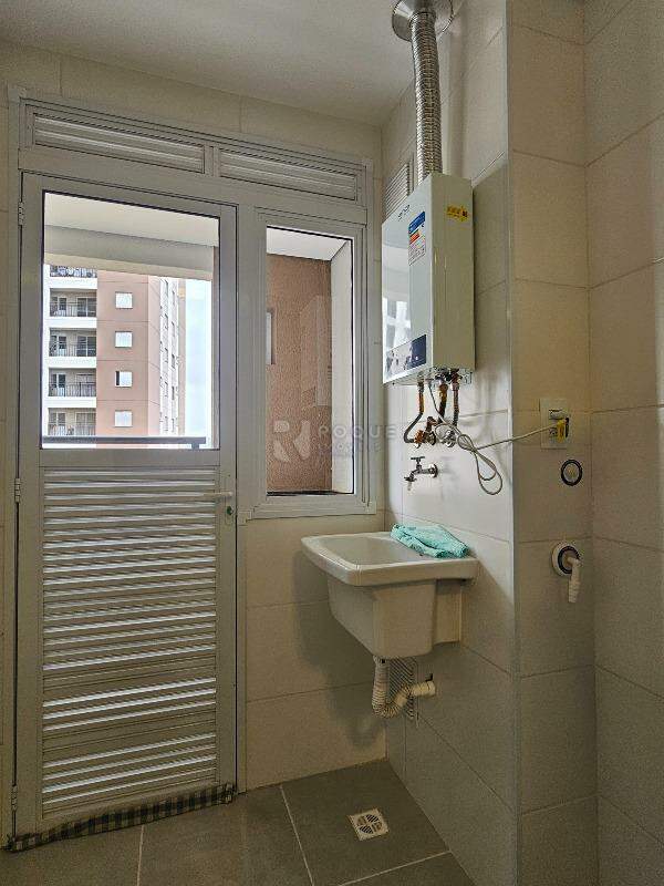 Apartamento para aluguel no bairro Jardim Santa Adélia: Área de serviço