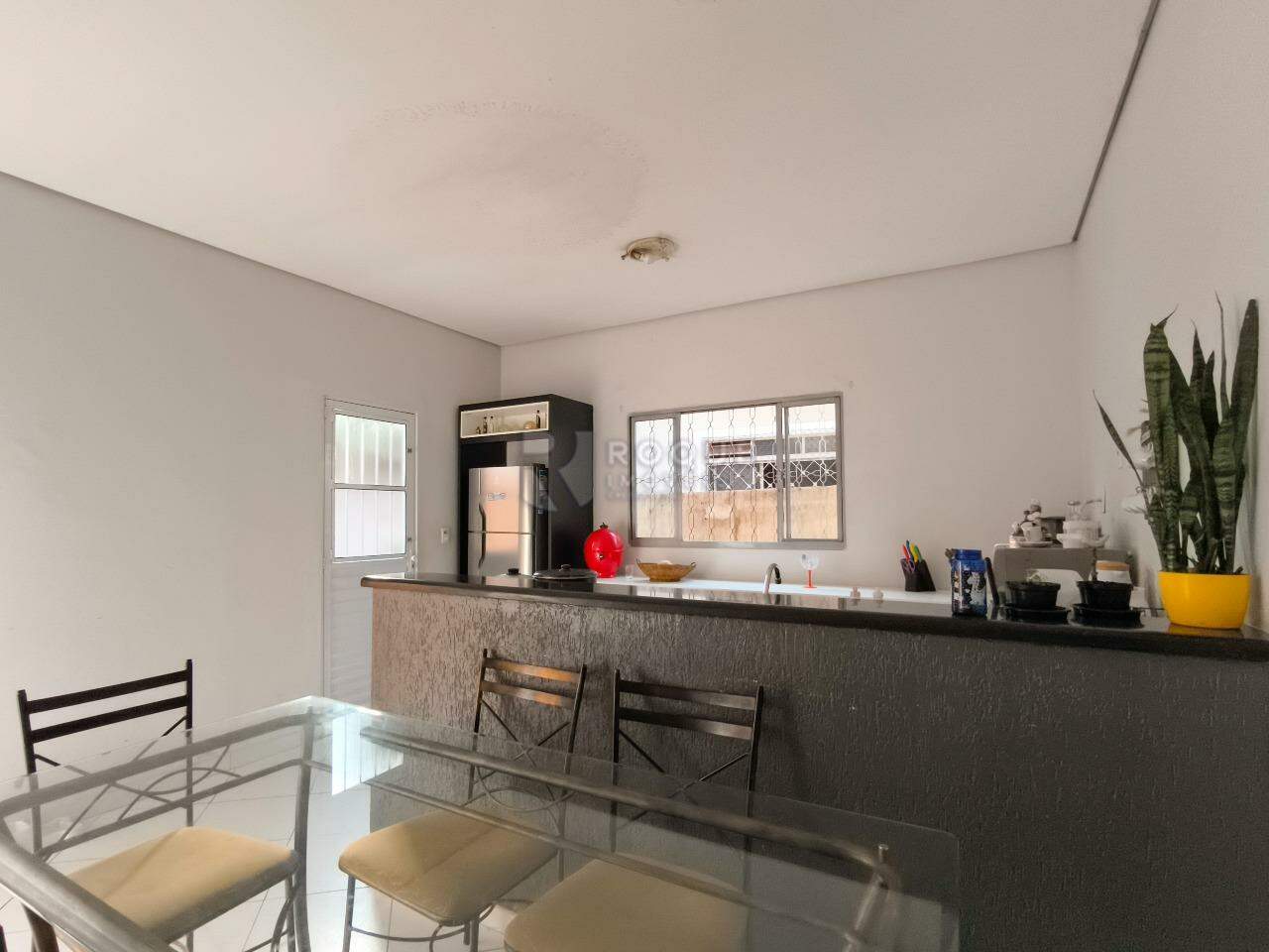 Casa Residencial à venda no bairro Vila Castelar: COZINHA