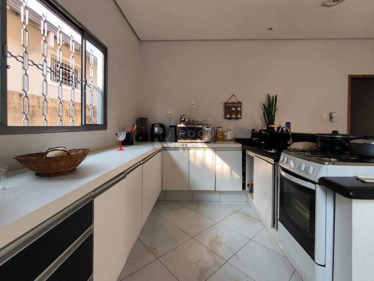 Casa Residencial à venda no bairro Vila Castelar: COZINHA