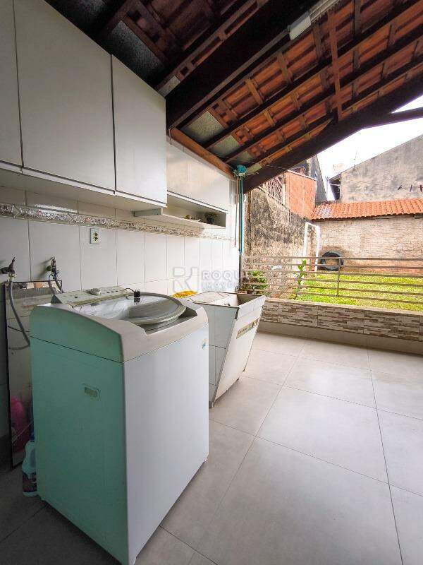 Casa Residencial à venda no bairro Jardim São Simão: LAVANDERIA