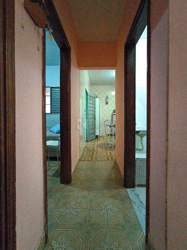 Casa Residencial à venda no bairro Jardim São Simão: CORREDOR INTERNO