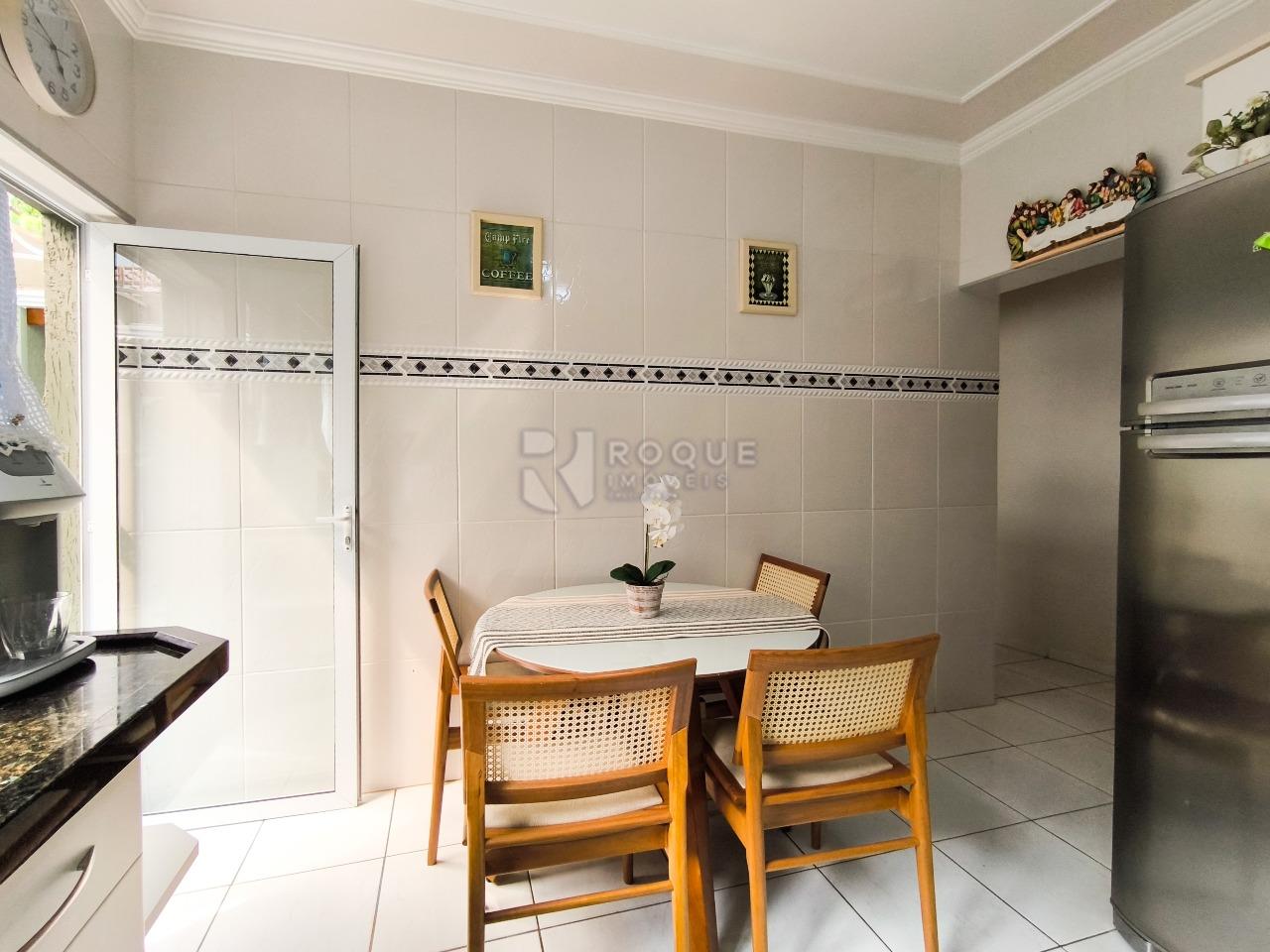 Casa Residencial à venda no bairro Jardim Gustavo Peccinini: COZINHA