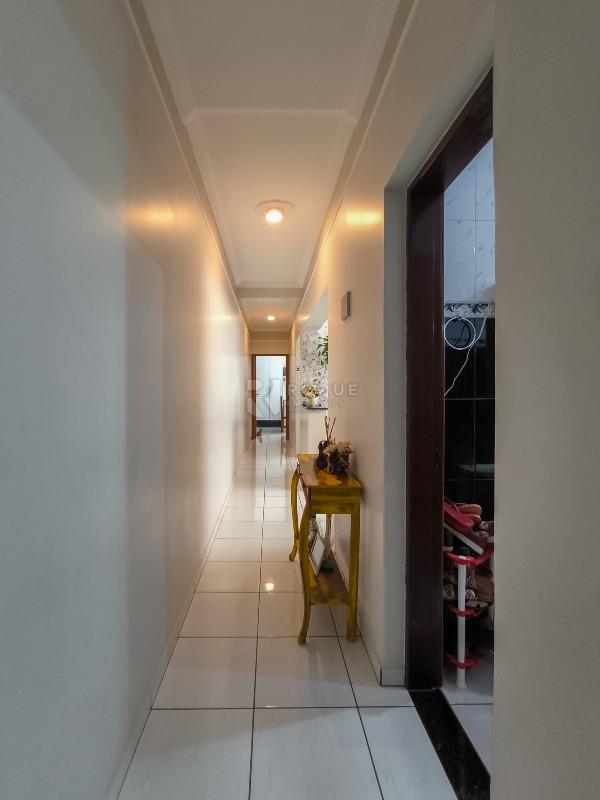 Casa Residencial à venda no bairro Jardim Gustavo Peccinini: CORREDOR INTERNO