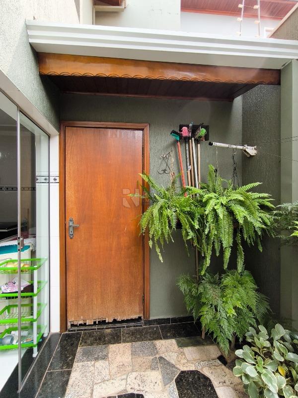 Casa Residencial à venda no bairro Jardim Gustavo Peccinini: ÁREA DE DESPEJO