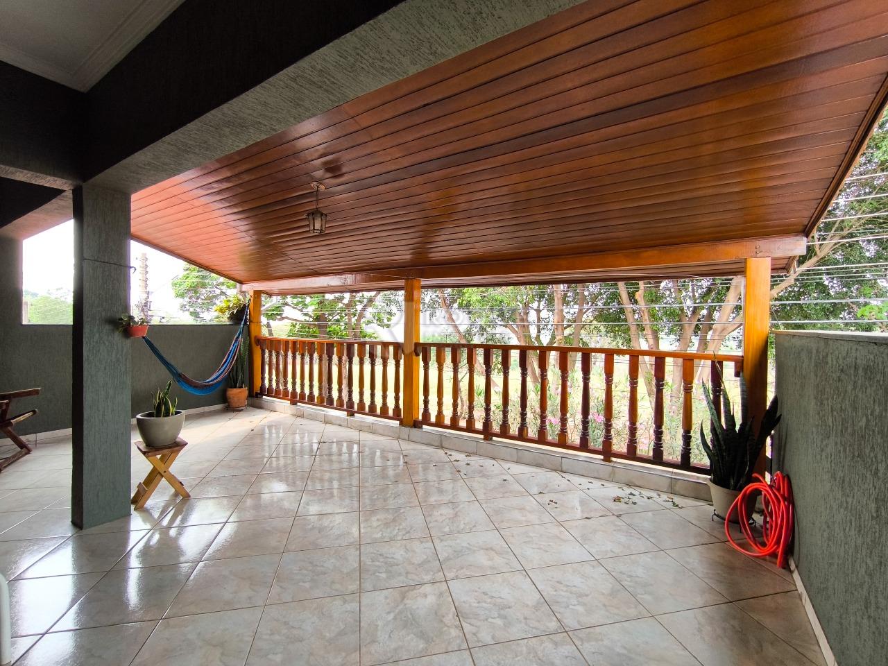 Casa Residencial à venda no bairro Jardim Gustavo Peccinini: VARANDA