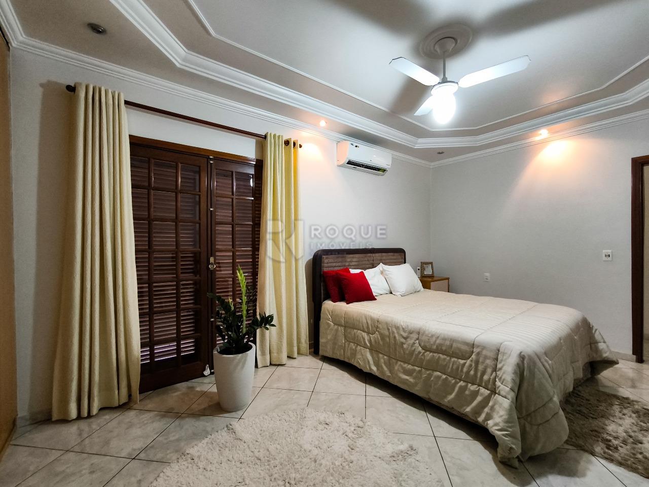 Casa Residencial à venda no bairro Jardim Gustavo Peccinini: DORMITÓRIO 1