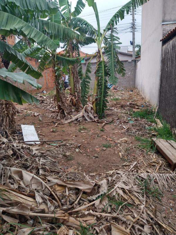 Terreno à venda no bairro Jardim Residencial Santa Amália: 