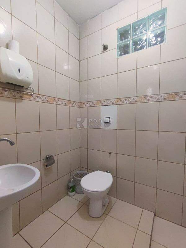 Salão para aluguel no bairro Vila Paulista: WC 