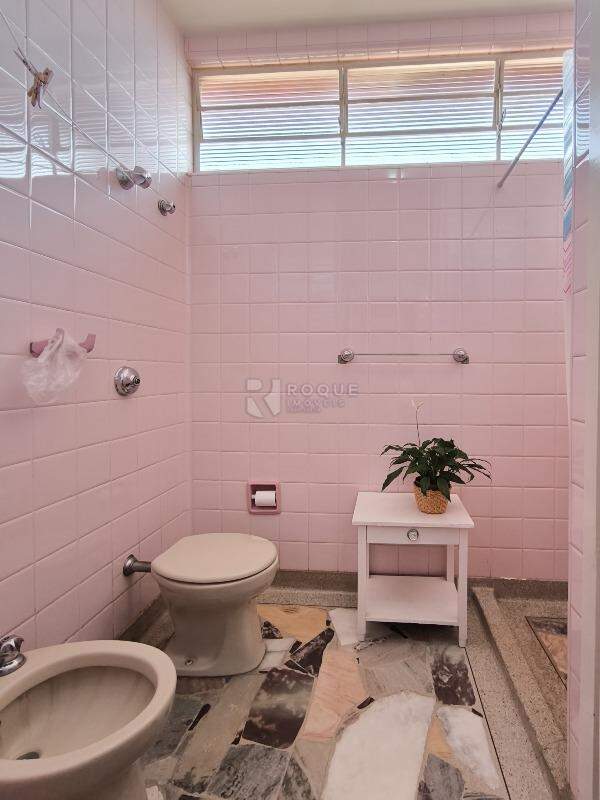 Casa Residencial à venda no bairro Jardim Mercedes: BANHEIRO SOCIAL