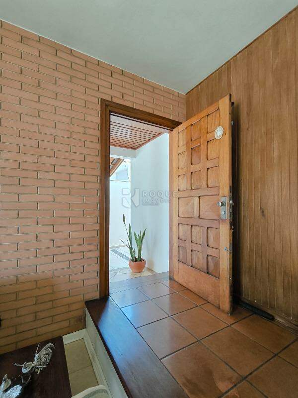 Casa Residencial à venda no bairro Jardim Mercedes: HALL DE ENTRADA