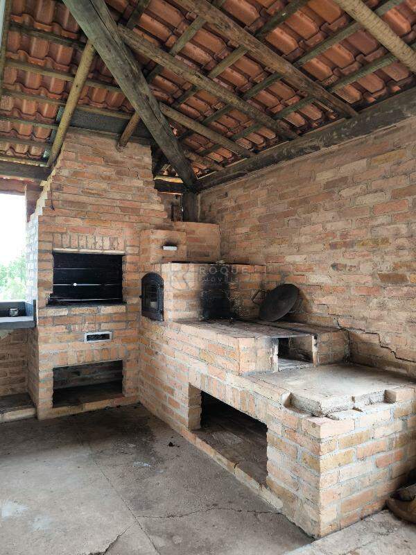 Chácara à venda no bairro Ribeirão do Pinhal: FORNO À LENHA