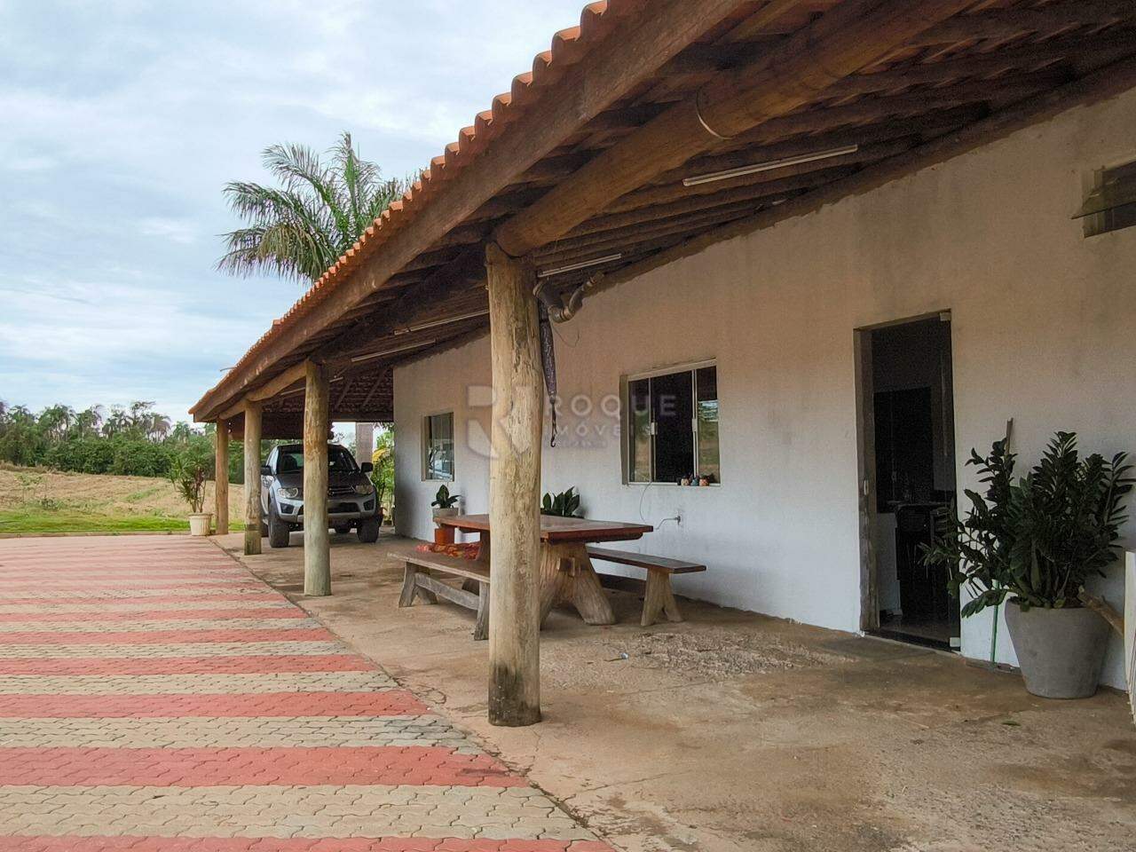 Chácara à venda no bairro Ribeirão do Pinhal: VARANDA