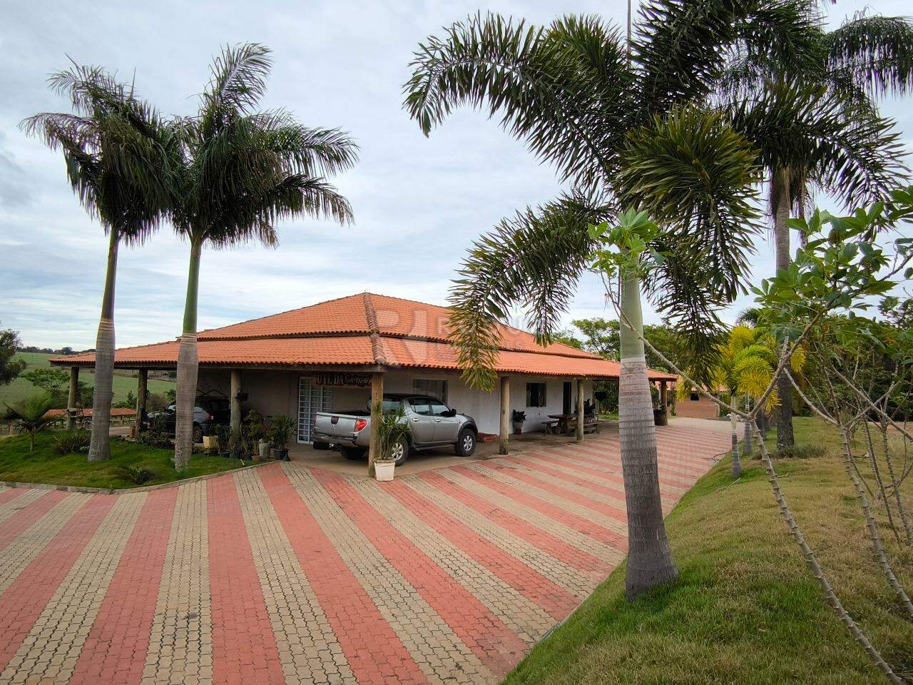 Chácara à venda no bairro Ribeirão do Pinhal: ENTRADA