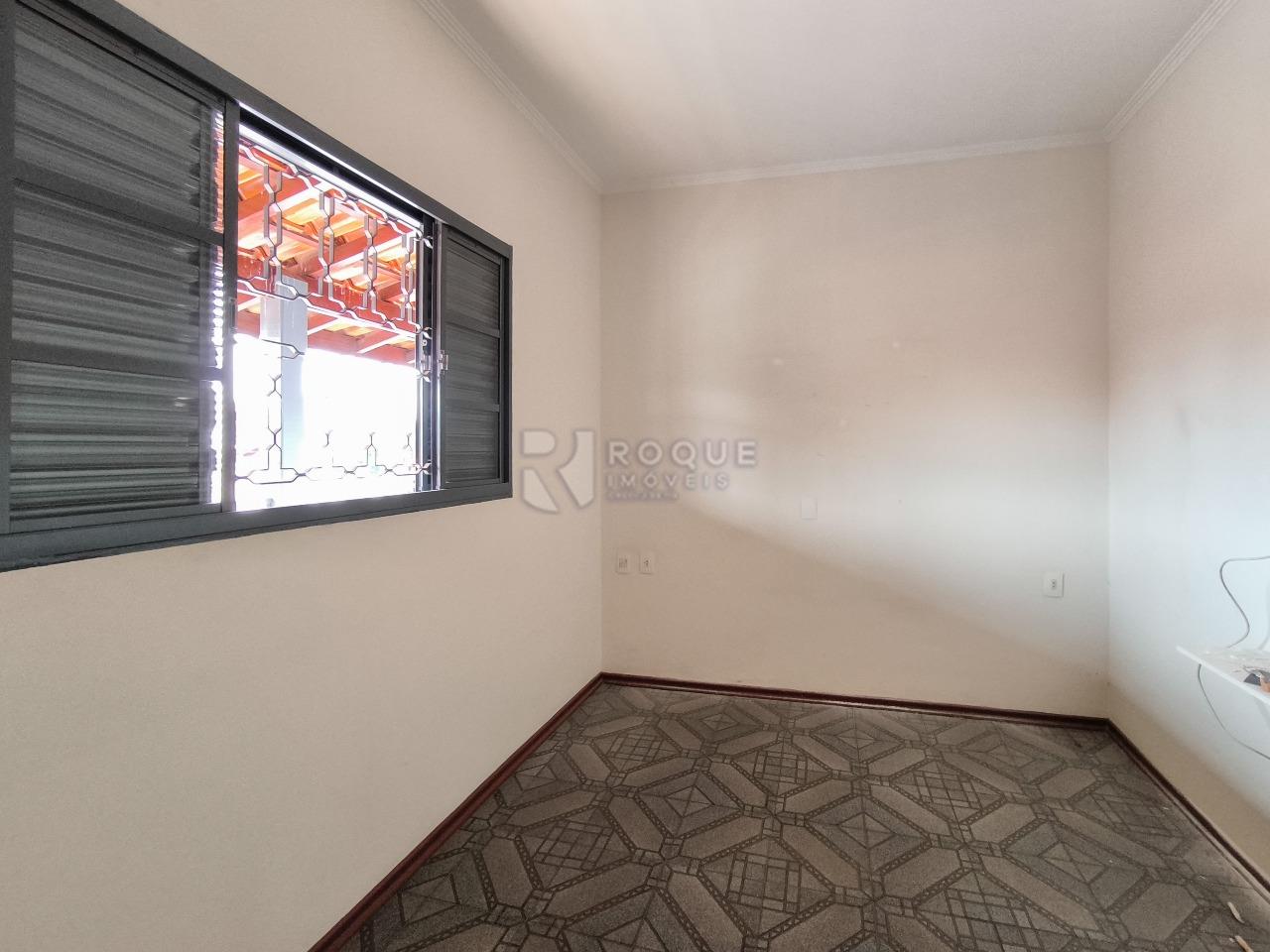 Casa com salão à venda no bairro Jardim Lago Azul: DORMITÓRIO 2