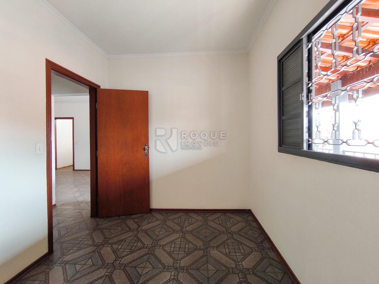 Casa com salão à venda no bairro Jardim Lago Azul: DORMITÓRIO 2