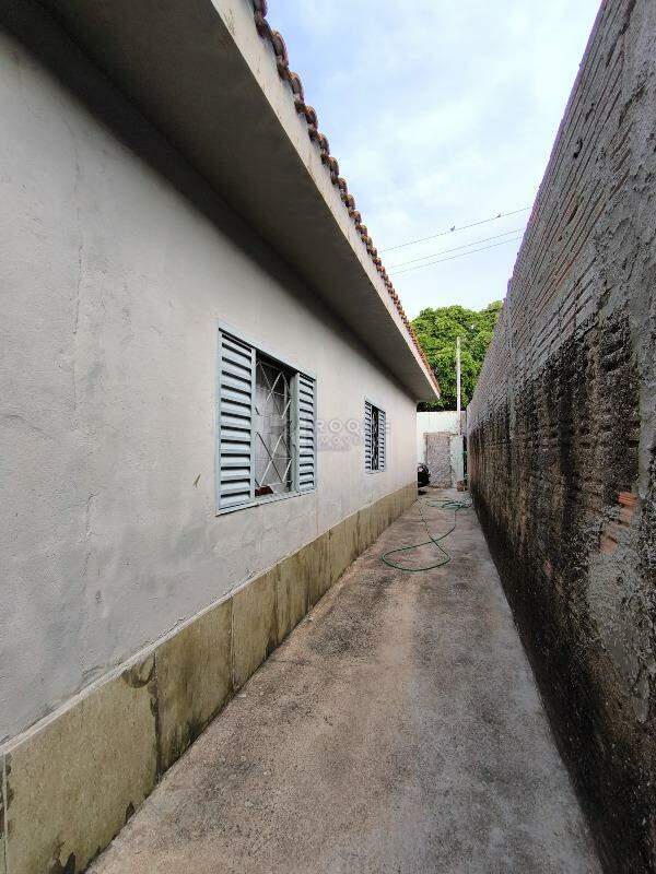 Casa Residencial à venda no bairro Jardim Santo André: LATERAL EXTERNA