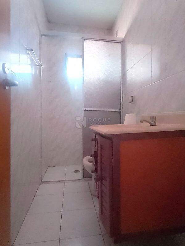 Casa Residencial para aluguel no bairro Jardim Barão de Souza Queiroz: WC Social