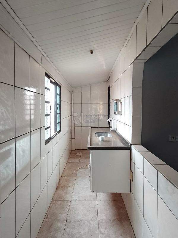 Casa Residencial para aluguel no bairro Jardim Barão de Souza Queiroz: Cozinha