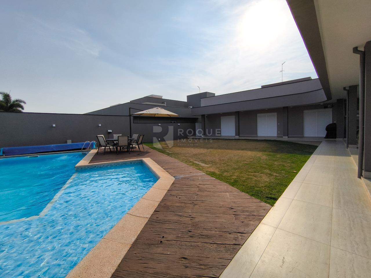 Casa em condomínio à venda no bairro Residencial Ilha de Bali: ÁREA EXTERNA