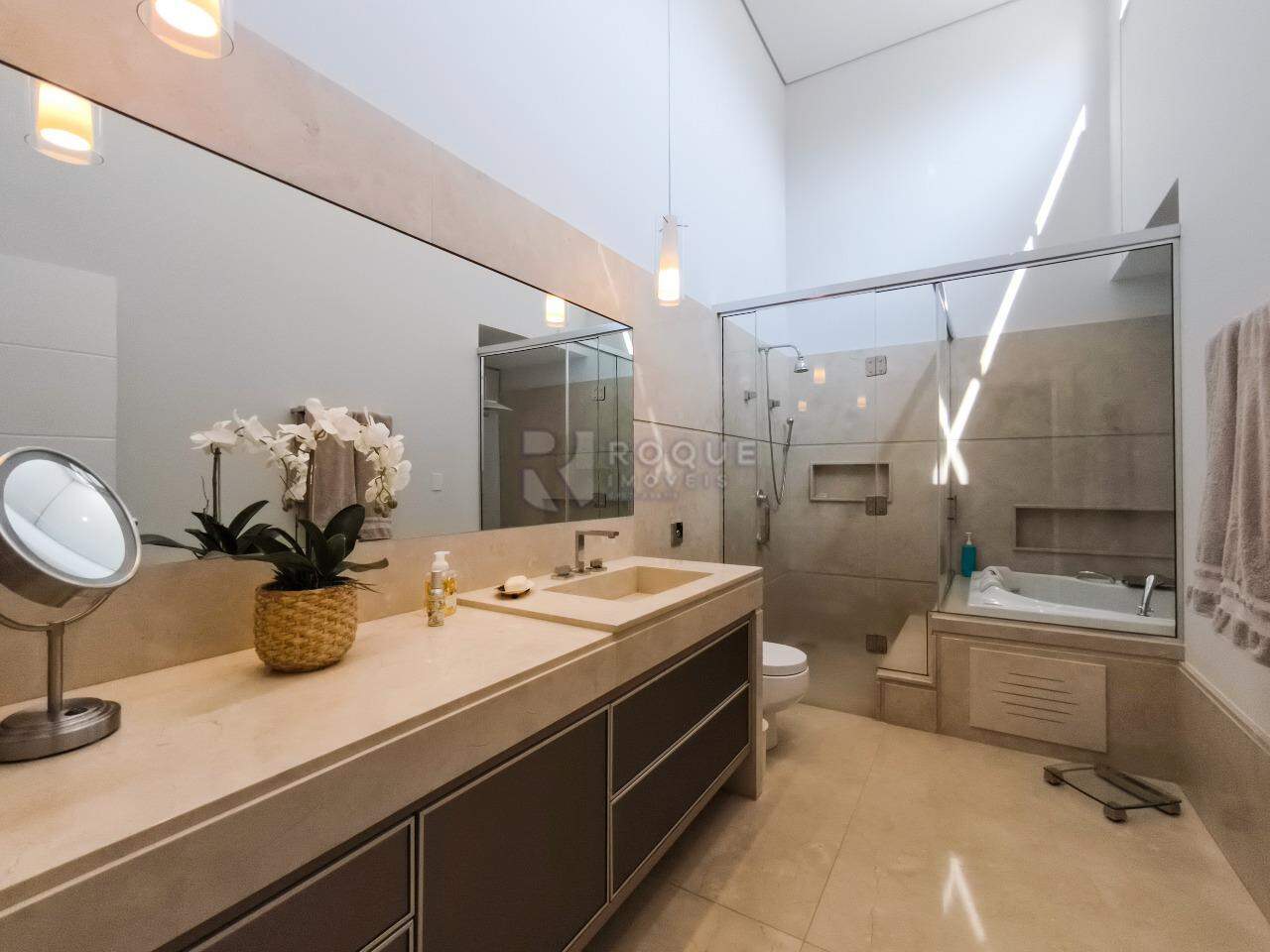 Casa em condomínio à venda no bairro Residencial Ilha de Bali: WC SUÍTE MASTER