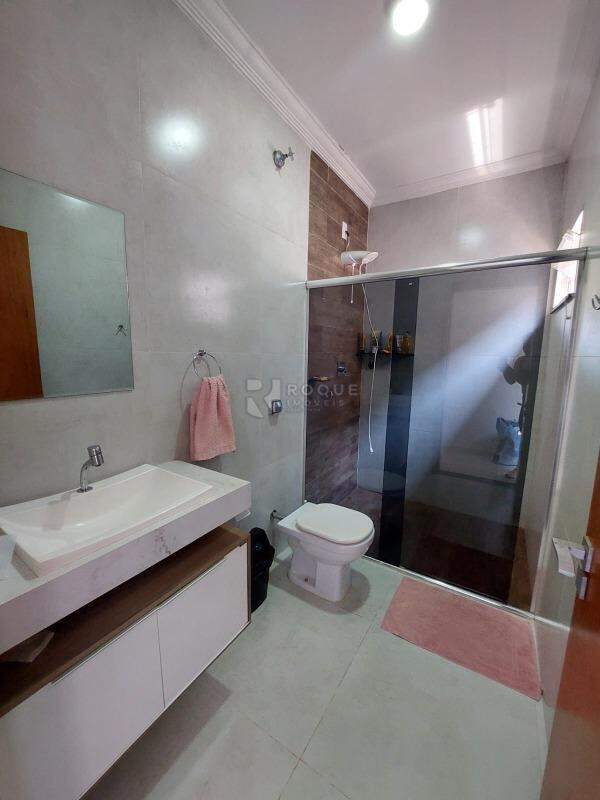 Casa Residencial à venda no bairro Jardim Residencial Paraty: 