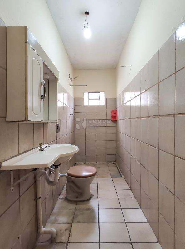 Casa Residencial para aluguel no bairro Jardim Gustavo Peccinini II: WC social 