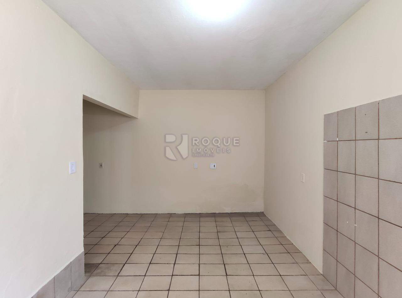 Casa Residencial para aluguel no bairro Jardim Gustavo Peccinini II: Cozinha 