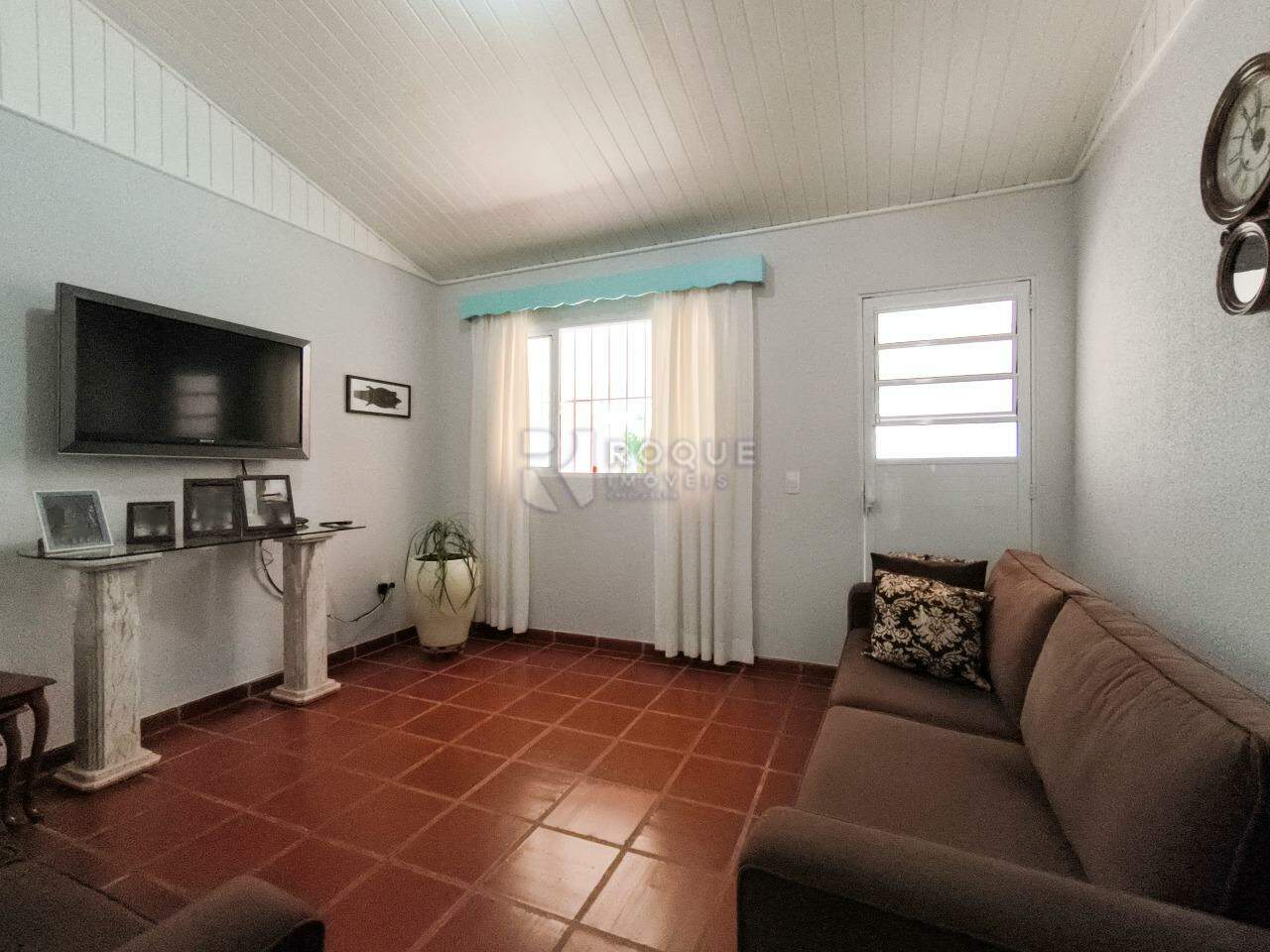Chácara à venda no bairro Área Rural de Limeira: SALA DE ESTAR
