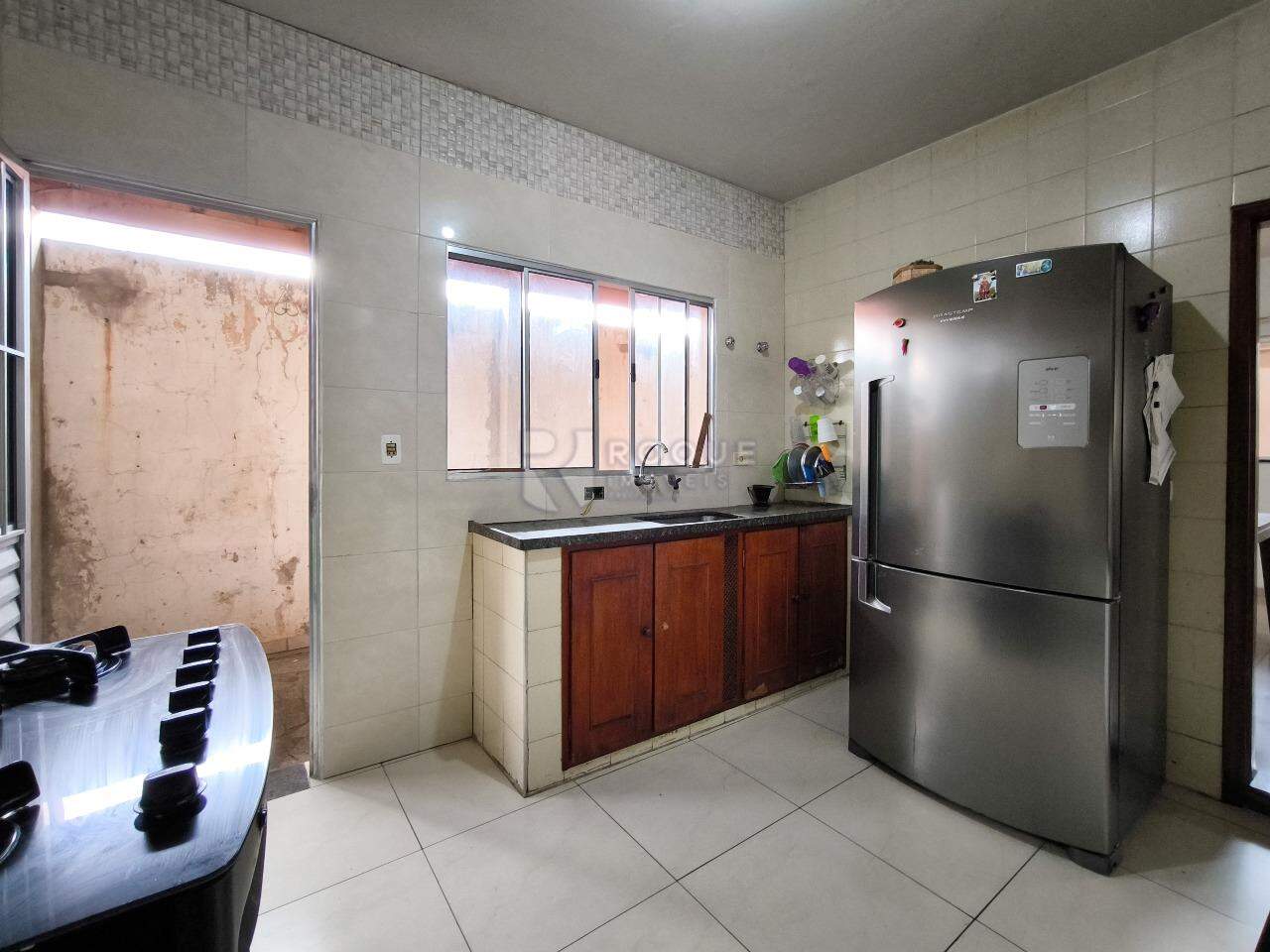 Casa Residencial à venda no bairro Parque Hippolyto: COZINHA 1