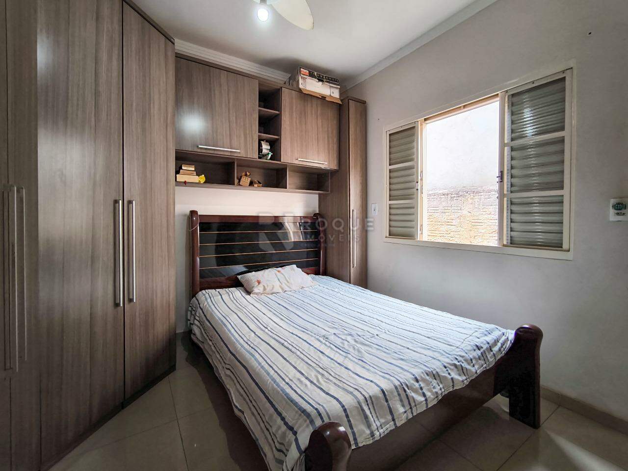 Casa Residencial à venda no bairro Parque Hippolyto: SUÍTE