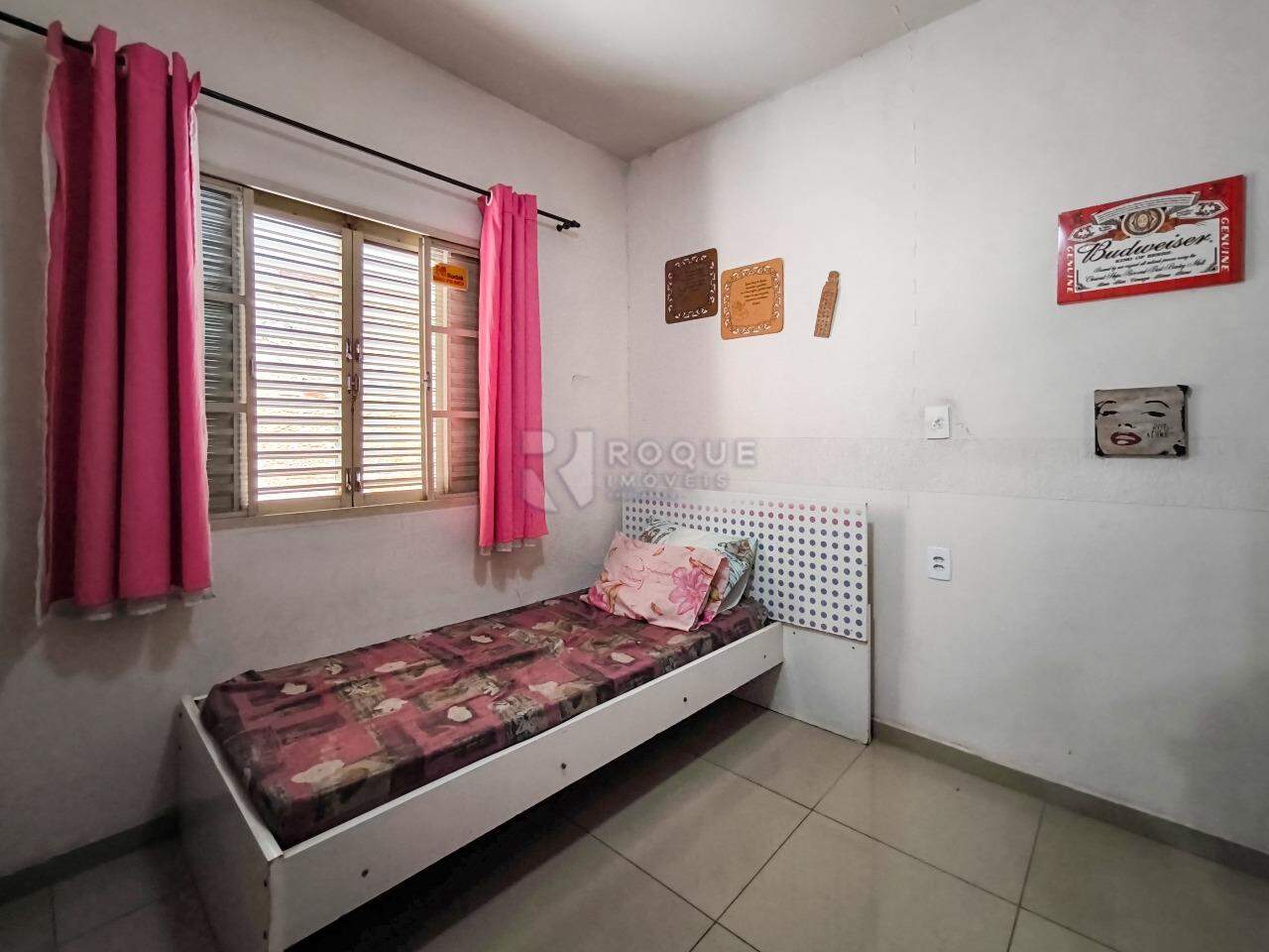 Casa Residencial à venda no bairro Parque Hippolyto: DORMITÓRIO 1