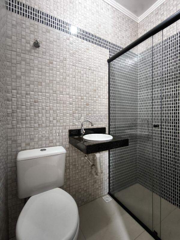 Casa Residencial à venda no bairro Parque Hippolyto: WC SUÍTE
