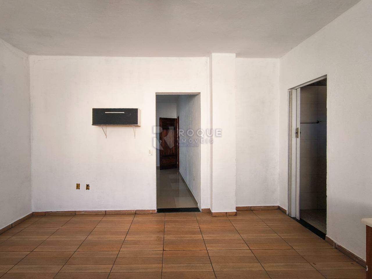 Casa Residencial à venda no bairro Parque Hippolyto: COZINHA 2