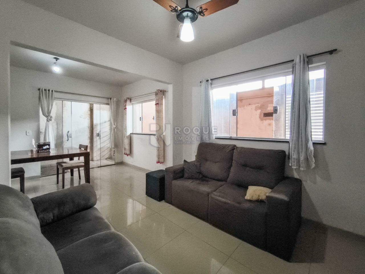 Casa Residencial à venda no bairro Parque Hippolyto: SALA DE ESTAR