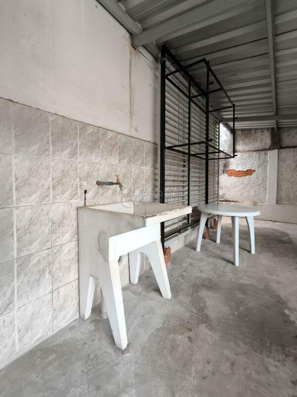 Casa Residencial à venda no bairro Jardim Glória: LAVANDERIA