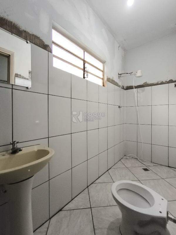 Casa Residencial à venda no bairro Jardim Glória: BANHEIRO SOCIAL 2