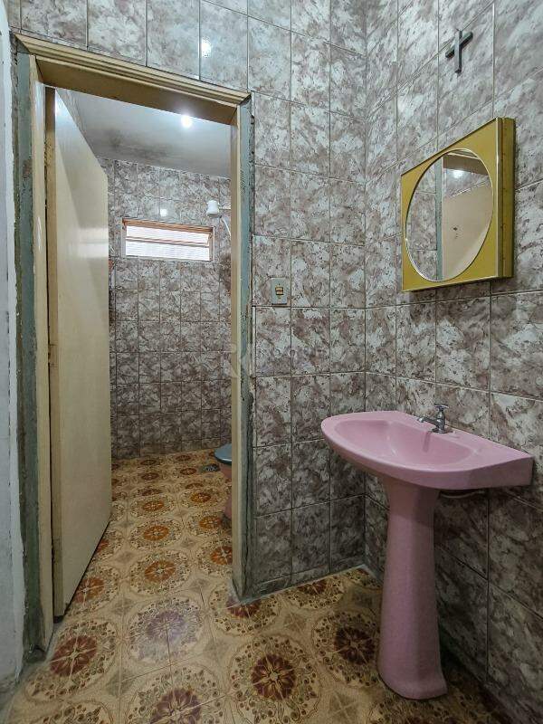 Casa Residencial à venda no bairro Jardim Glória: LAVABO