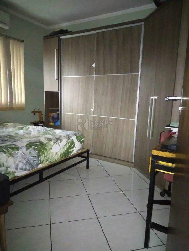 Casa Residencial à venda no bairro Jardim Residencial Victório Lucato:
