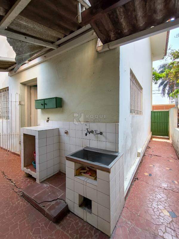 Casa Residencial à venda no bairro Centro: LAVANDERIA