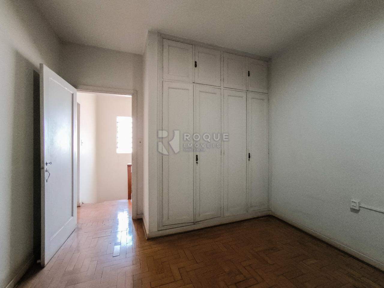 Casa Residencial à venda no bairro Centro: DORMITÓRIO 2