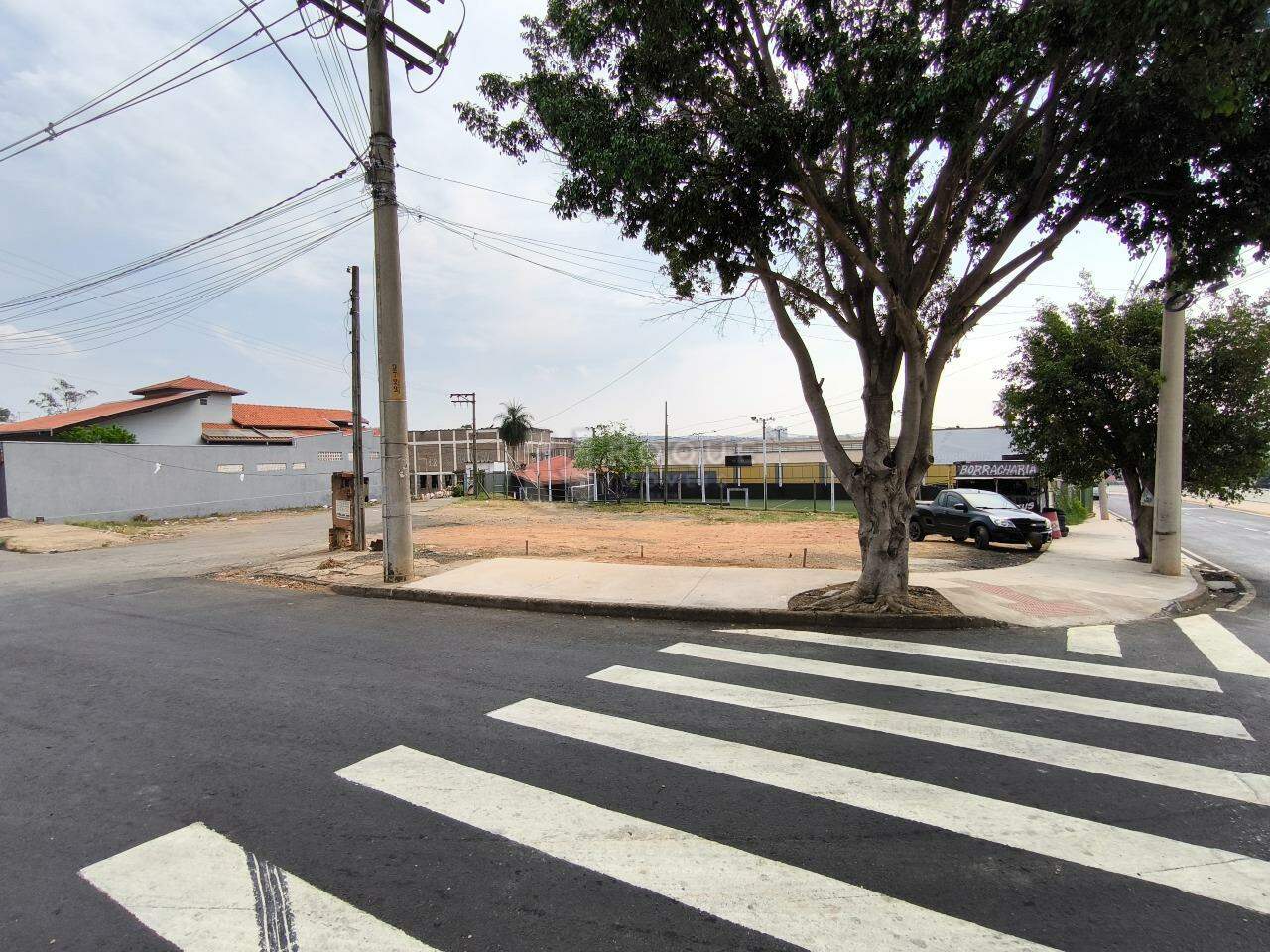 Terreno à venda no bairro Jardim Novo Horizonte: 