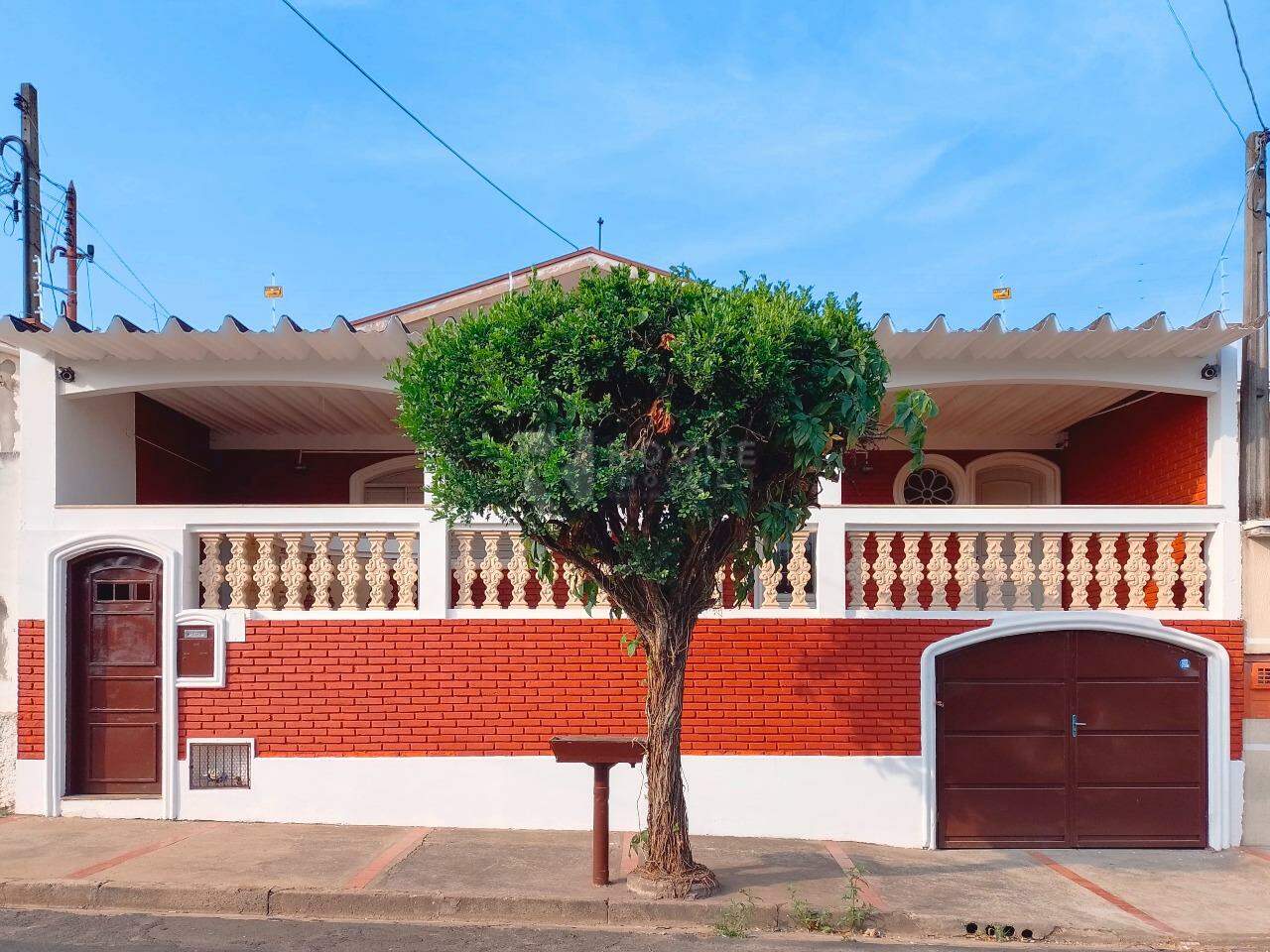 Casa Residencial para aluguel no bairro Vila Santa Lucia: Fachada