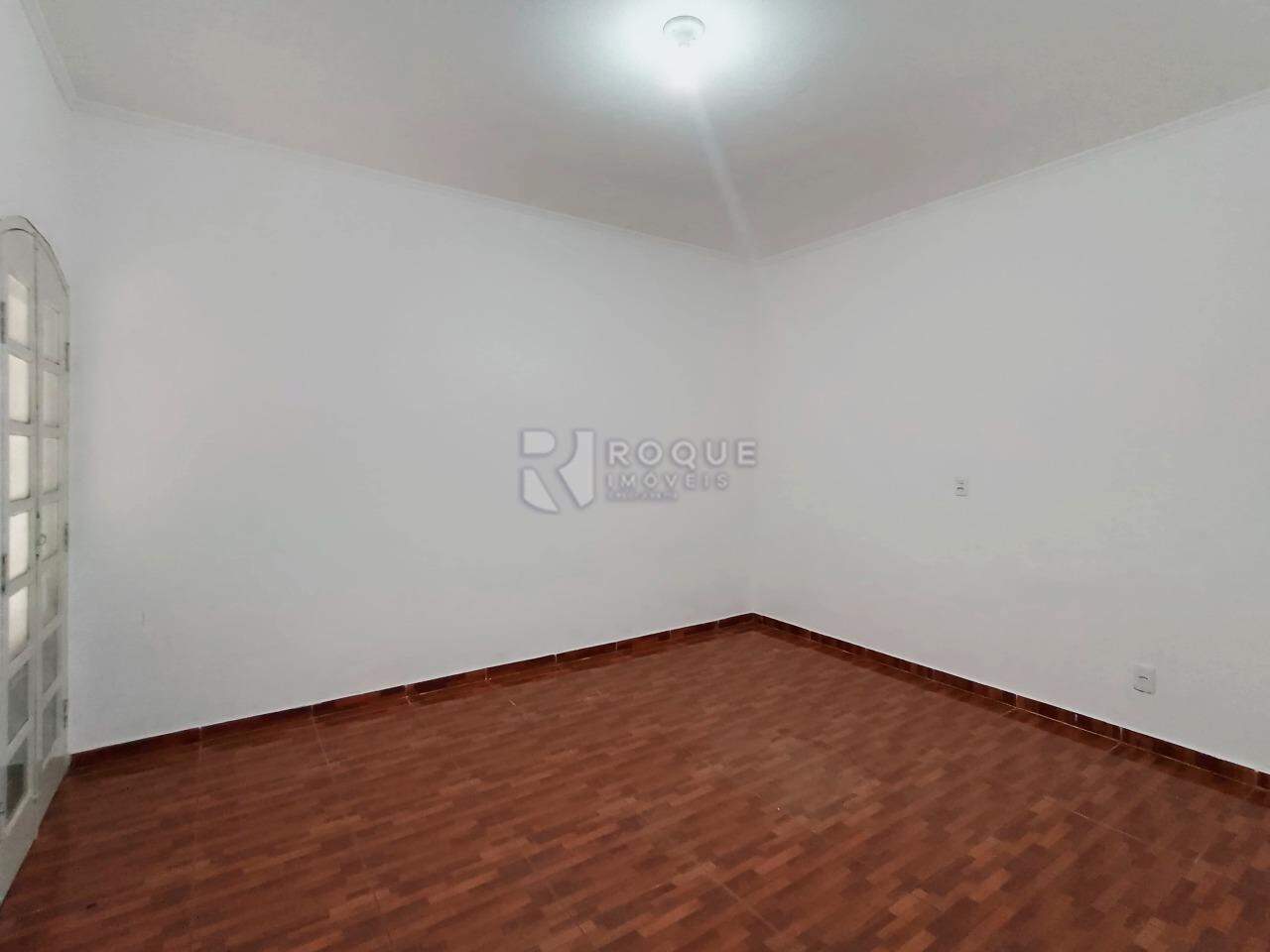 Casa Residencial para aluguel no bairro Vila Santa Lucia: Dormitório 01