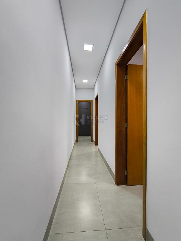 Casa em condomínio à venda no bairro Terras de São Bento II: CORREDOR INTERNO