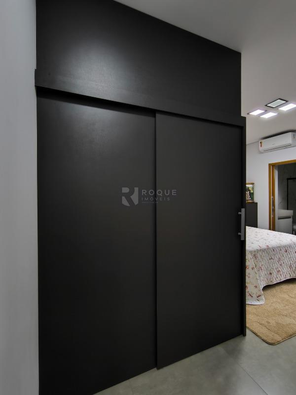 Casa em condomínio à venda no bairro Terras de São Bento II: SUÍTE 1