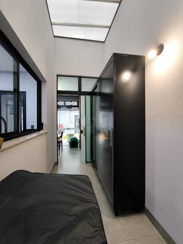 Casa em condomínio à venda no bairro Terras de São Bento II: ÁREA DE SERVIÇO