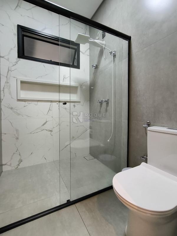 Casa em condomínio à venda no bairro Terras de São Bento II: WC DEMI SUÍTE