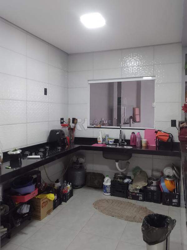 Chácara para aluguel no bairro Bairro dos Pires: Cozinha
