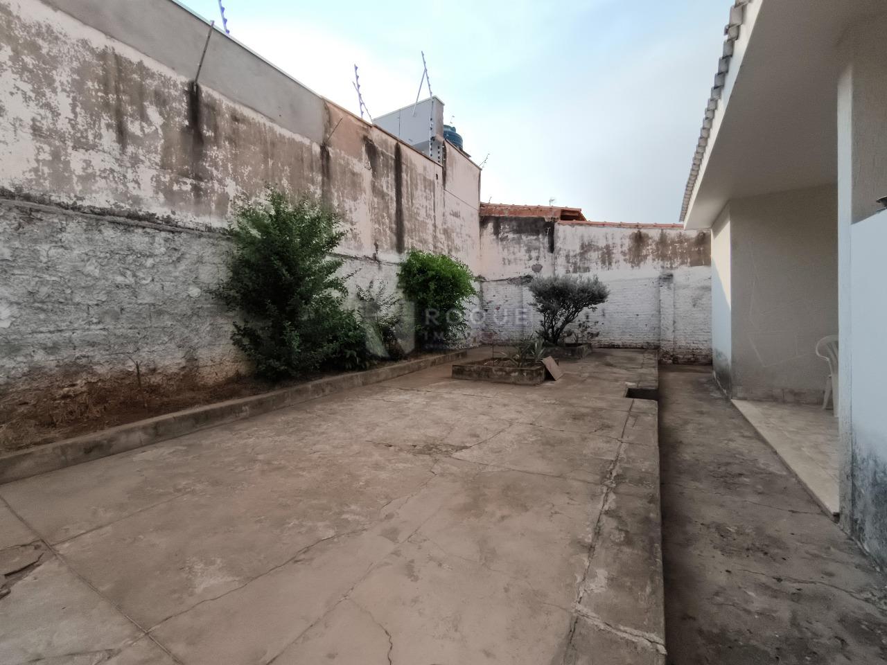 Casa Residencial à venda no bairro Cidade Jardim: QUINTAL